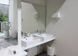 パウダールーム